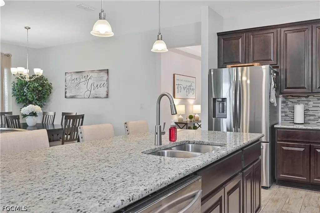 8784 Cascade Price Circle North Fort Myers FL 33917