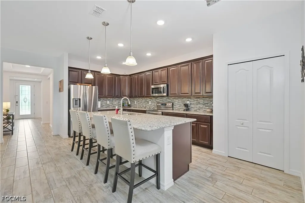 8784 Cascade Price Circle North Fort Myers FL 33917