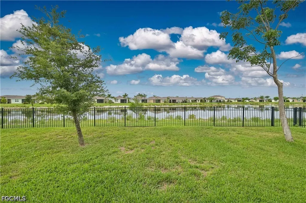 8784 Cascade Price Circle North Fort Myers FL 33917