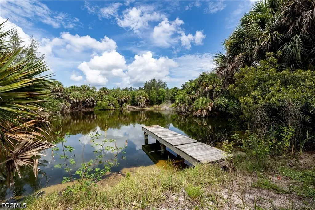 7697 Beach Daisy Lane Bokeelia FL 33922