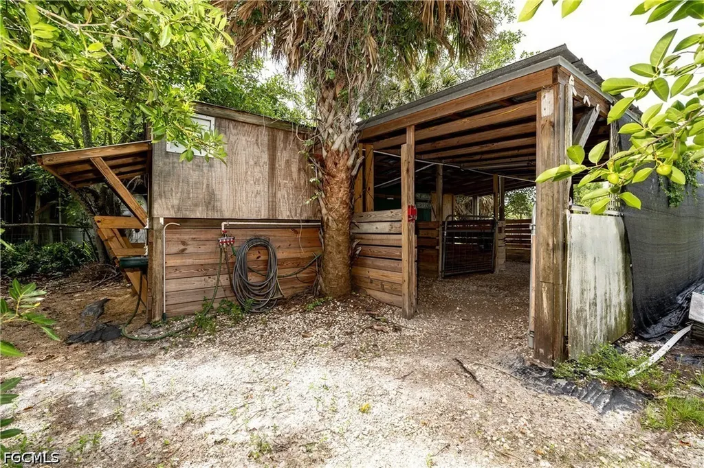 7697 Beach Daisy Lane Bokeelia FL 33922