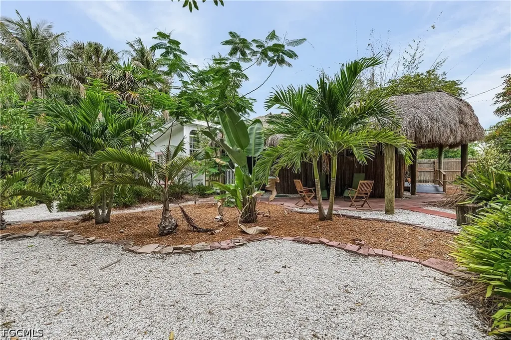 7697 Beach Daisy Lane Bokeelia FL 33922