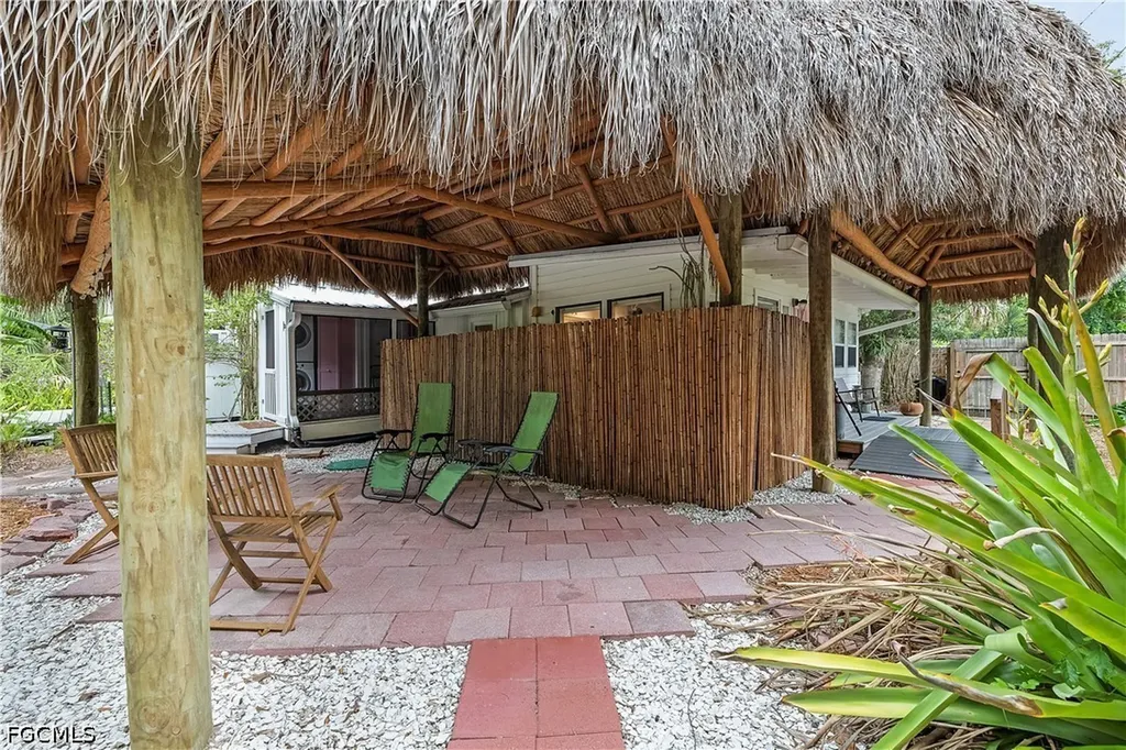 7697 Beach Daisy Lane Bokeelia FL 33922