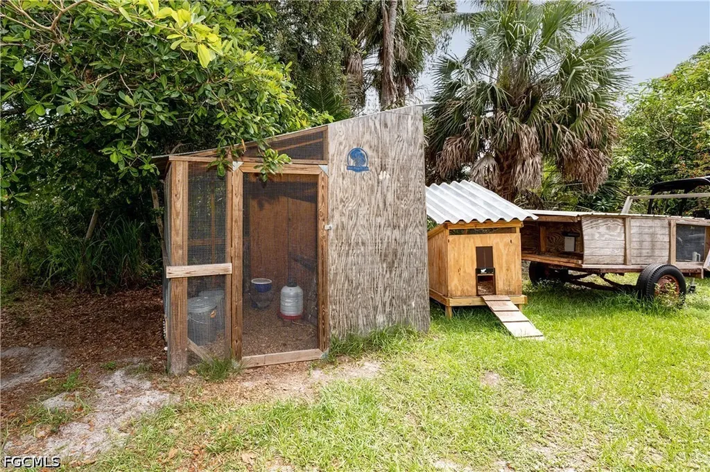 7697 Beach Daisy Lane Bokeelia FL 33922