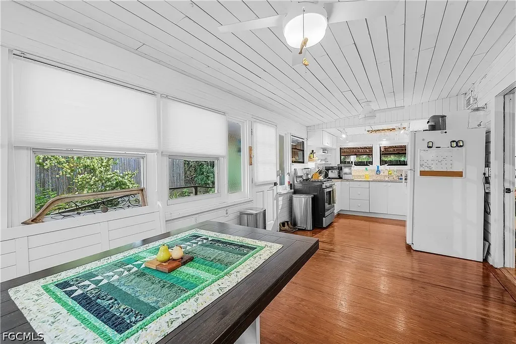 7697 Beach Daisy Lane Bokeelia FL 33922