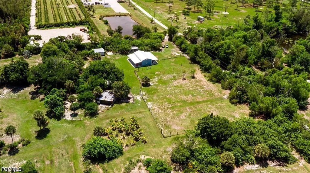 7697 Beach Daisy Lane Bokeelia FL 33922