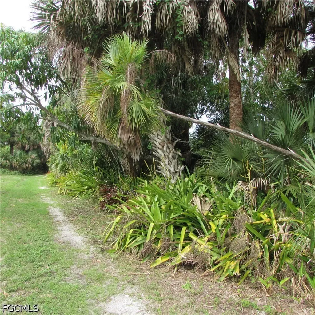7697 Beach Daisy Lane Bokeelia FL 33922