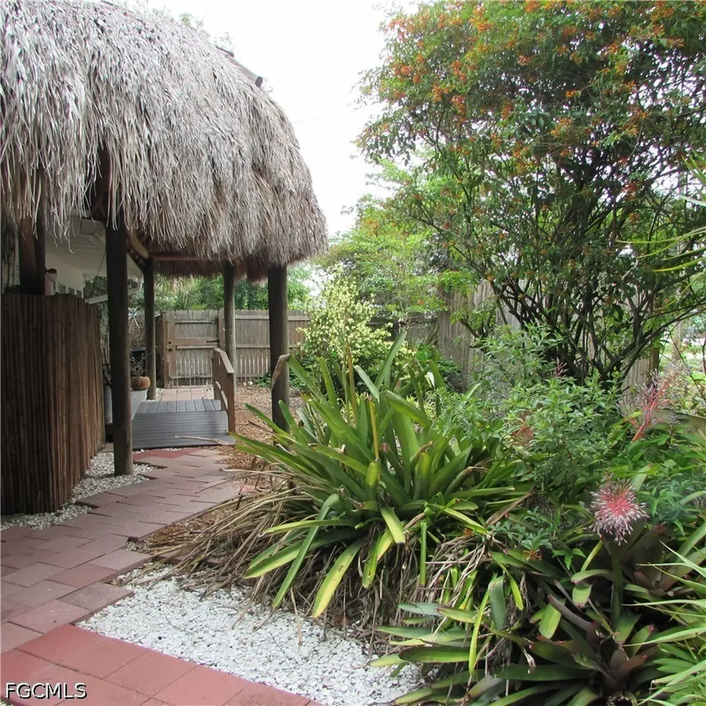 7697 Beach Daisy Lane Bokeelia FL 33922