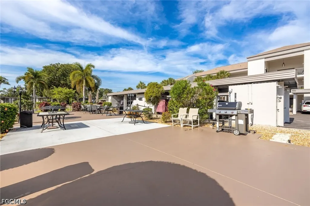 5905 Trailwinds Drive Fort Myers FL 33907