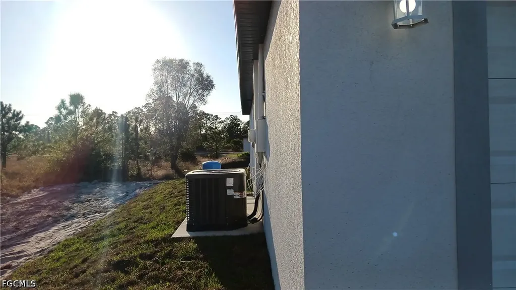 934 Marilyn Avenue S Lehigh Acres FL 33974