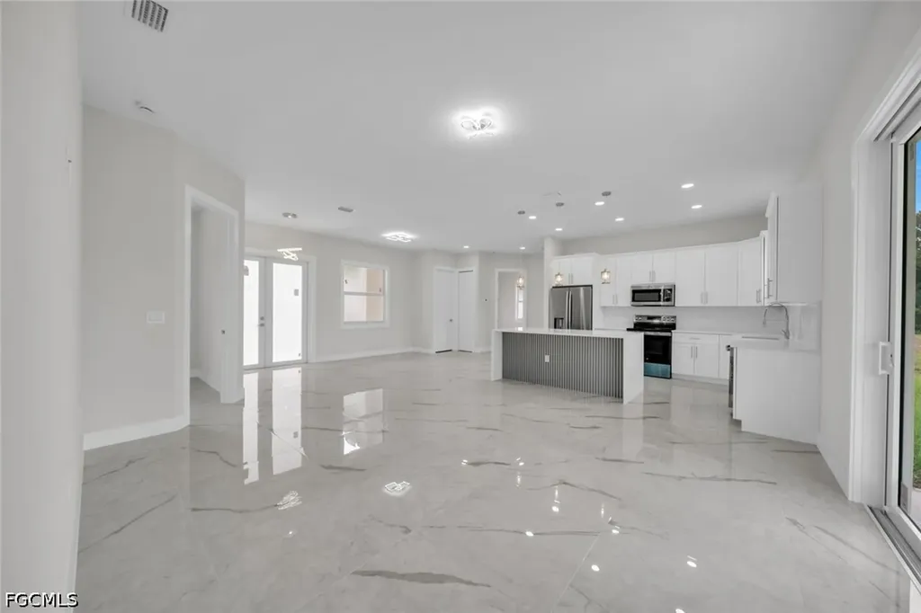 2715 10th Street W Lehigh Acres FL 33971