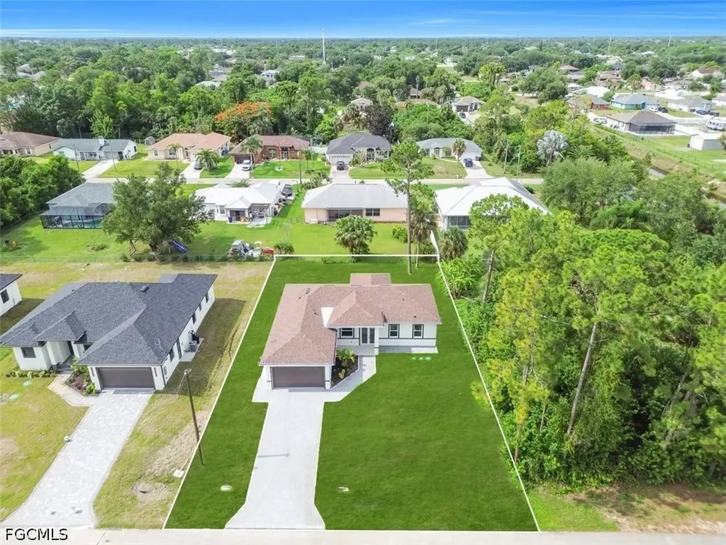 2715 10th Street W Lehigh Acres FL 33971