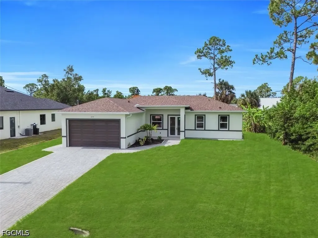 2715 10th Street W Lehigh Acres FL 33971