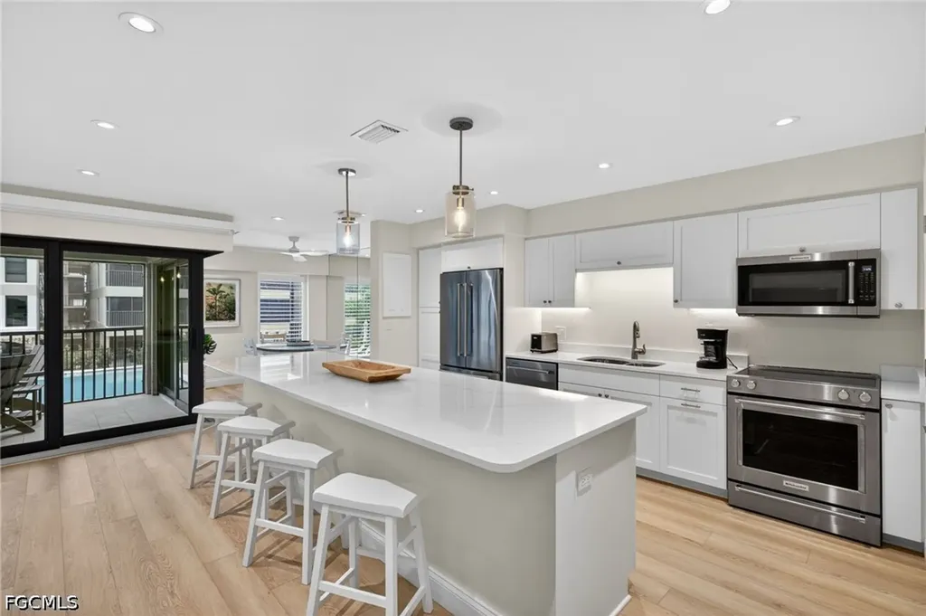 2721 W Gulf Drive Sanibel FL 33957