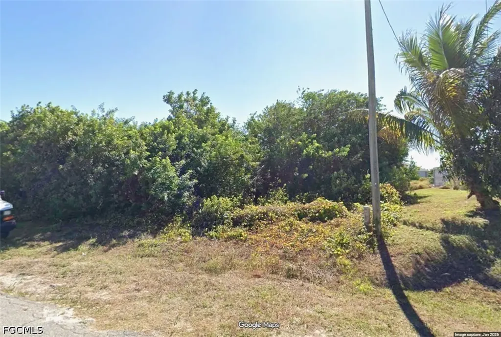 4033 28th Street SW Lehigh Acres FL 33976