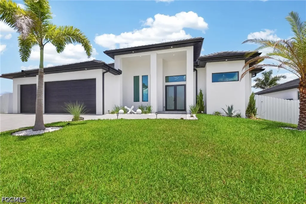 121 NW 35th Place Cape Coral FL 33993