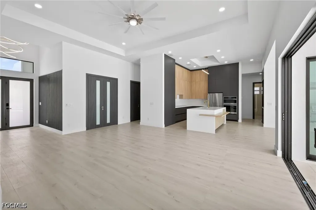 121 NW 35th Place Cape Coral FL 33993