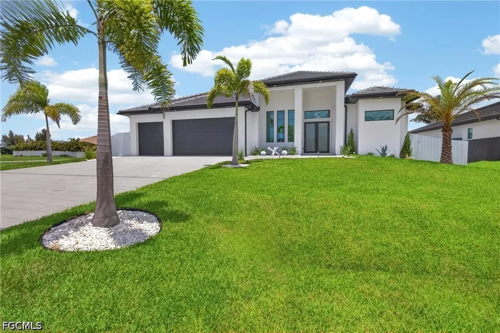 121 NW 35th Place Cape Coral FL 33993