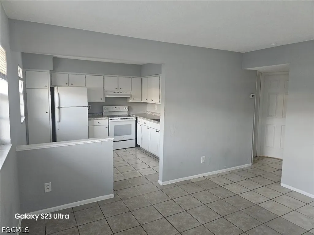 2708 Broadway Fort Myers FL 33901