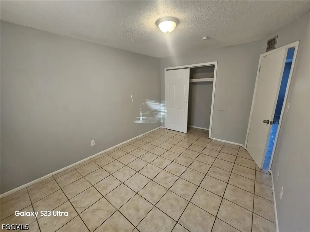 2708 Broadway Fort Myers FL 33901