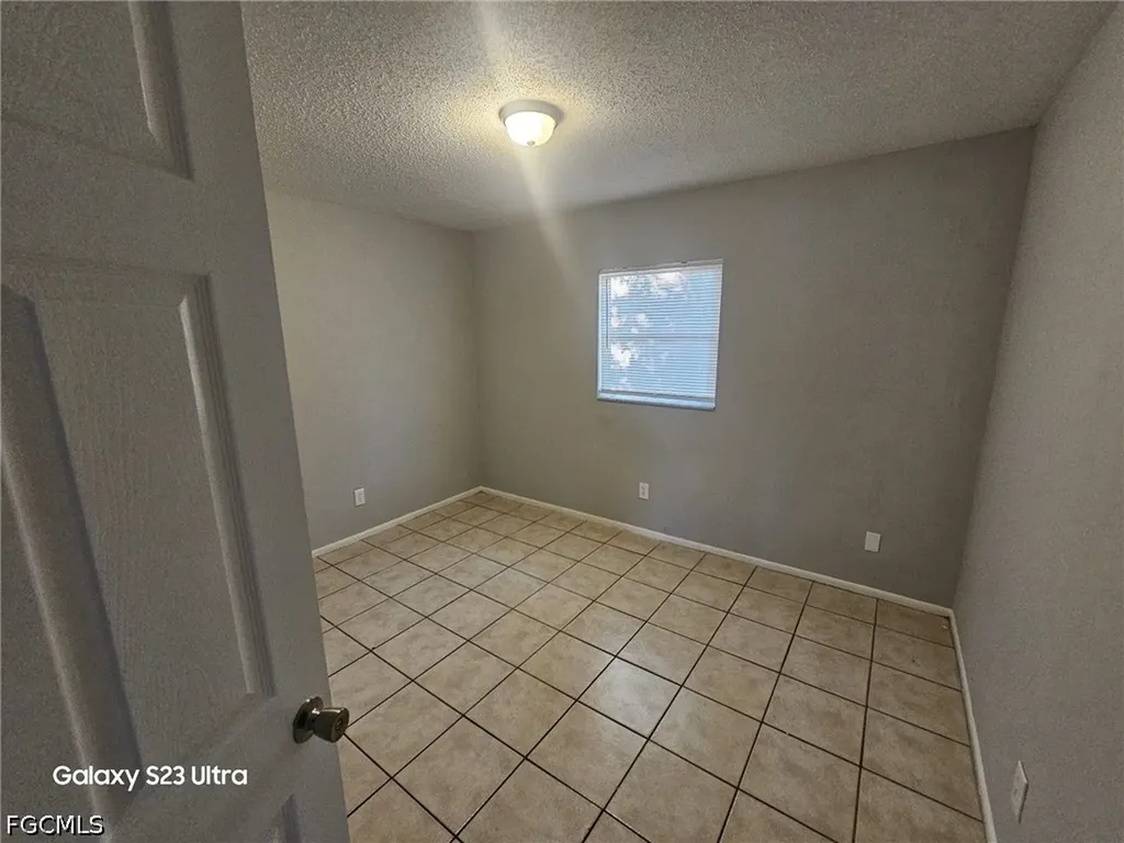 2708 Broadway Fort Myers FL 33901