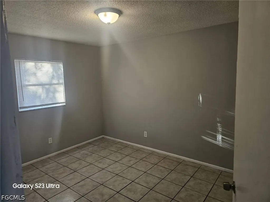 2708 Broadway Fort Myers FL 33901
