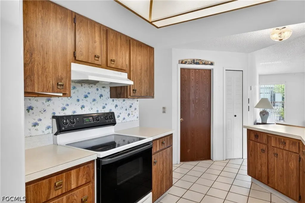 1146 SE 18th Street Cape Coral FL 33990
