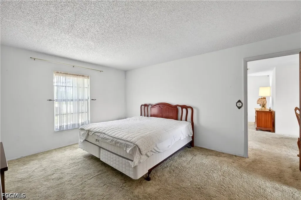 1146 SE 18th Street Cape Coral FL 33990