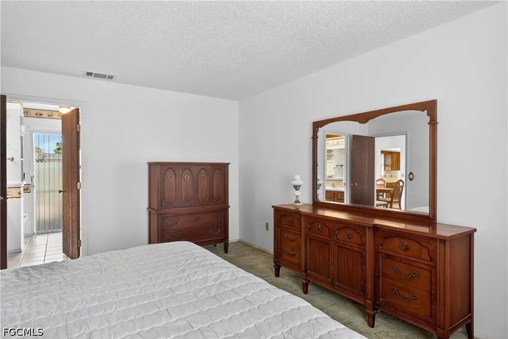 1146 SE 18th Street Cape Coral FL 33990