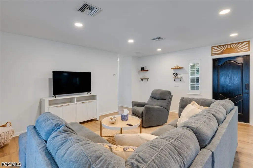 5118 York Court Cape Coral FL 33904