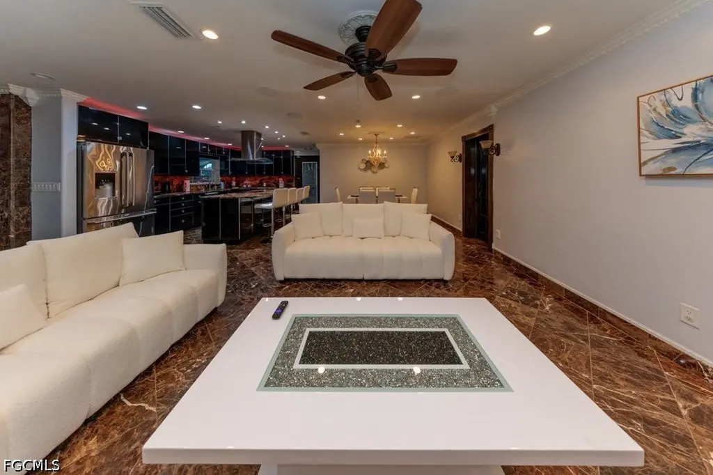 1013 SE 44th Street Cape Coral FL 33904