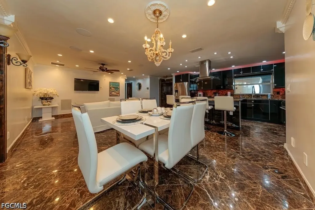 1013 SE 44th Street Cape Coral FL 33904