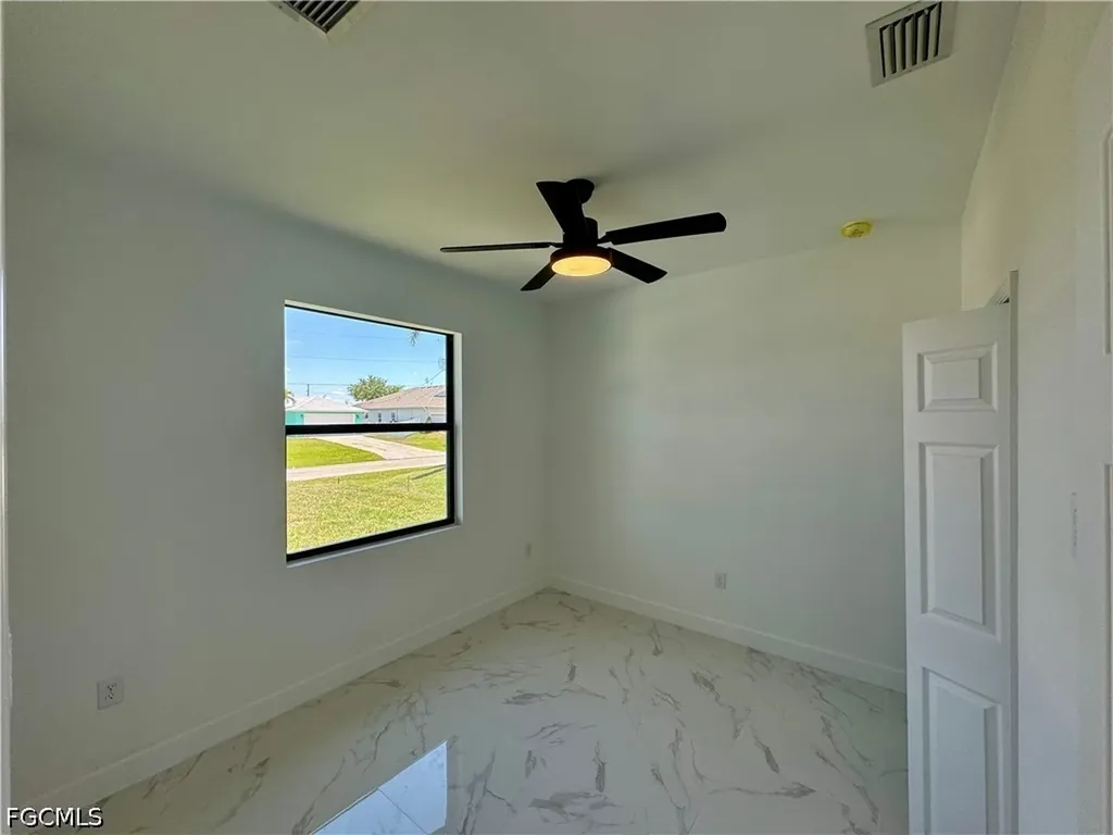 1208 NW 25th Place Cape Coral FL 33993