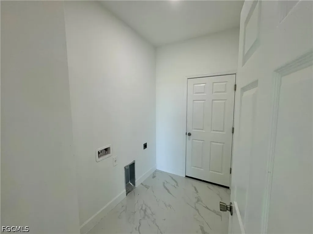 1208 NW 25th Place Cape Coral FL 33993