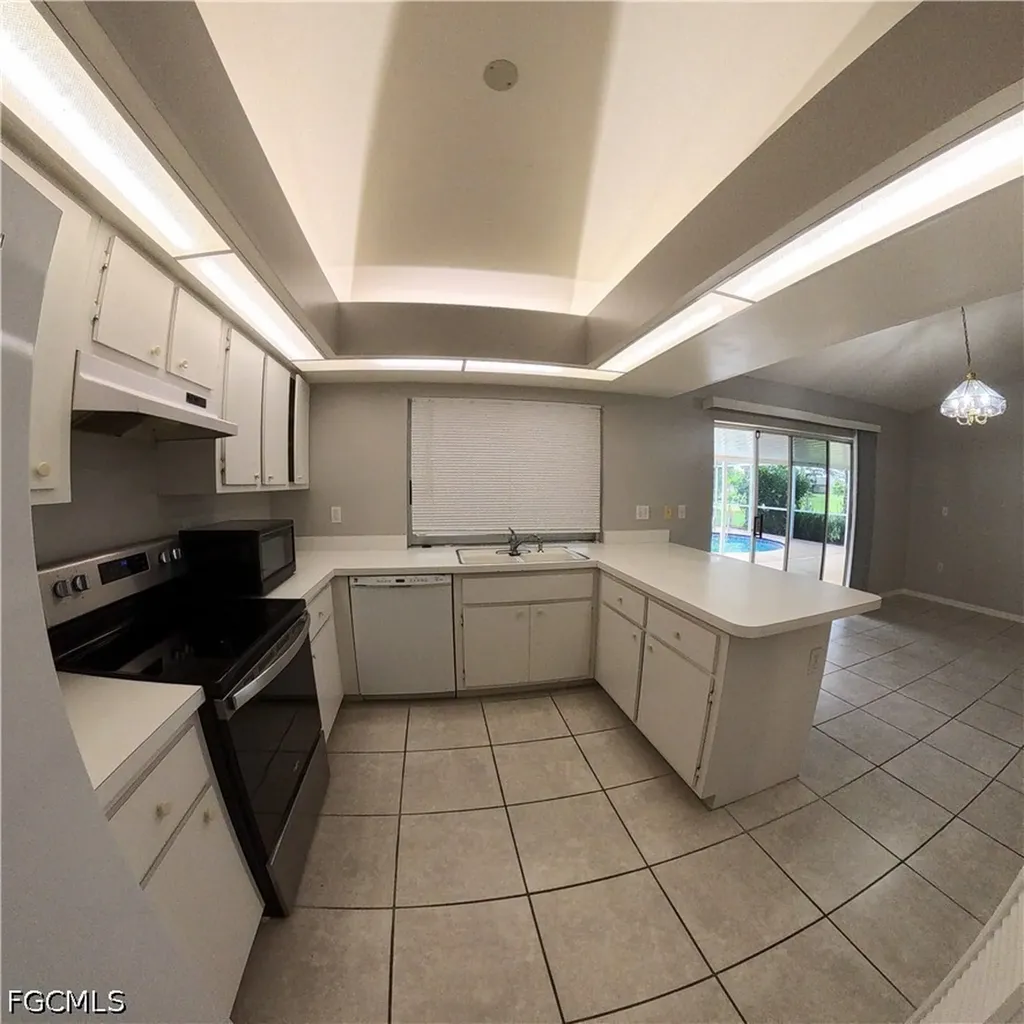 546 Whispering Wind Bend Lehigh Acres FL 33974