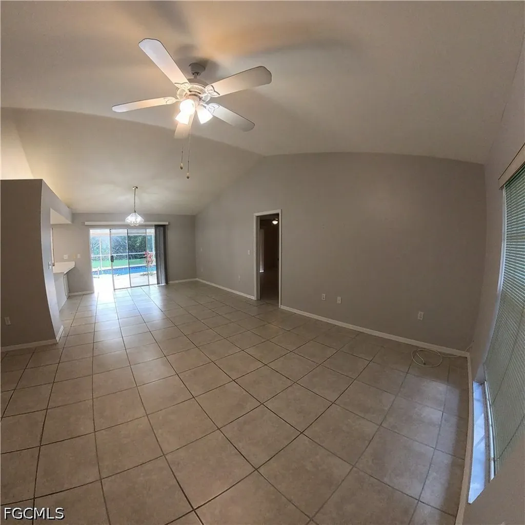 546 Whispering Wind Bend Lehigh Acres FL 33974