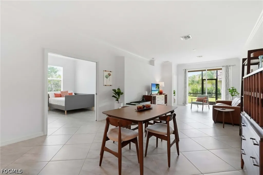 1689 Alameda Drive Naples FL 34120