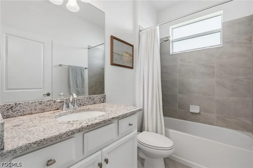1689 Alameda Drive Naples FL 34120