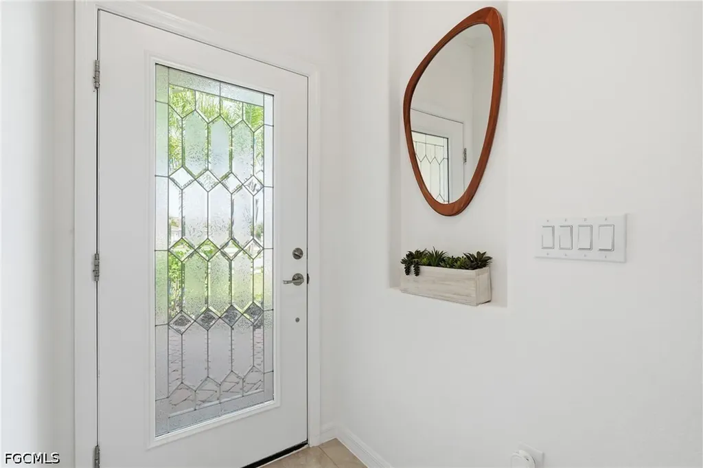 1689 Alameda Drive Naples FL 34120