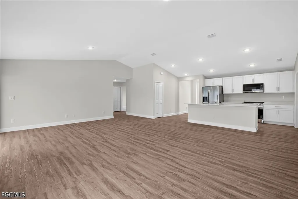 2714 NW 3rd Place Cape Coral FL 33993