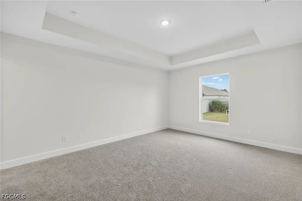 2714 NW 3rd Place Cape Coral FL 33993