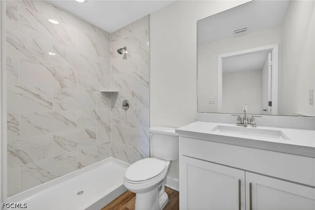 2714 NW 3rd Place Cape Coral FL 33993