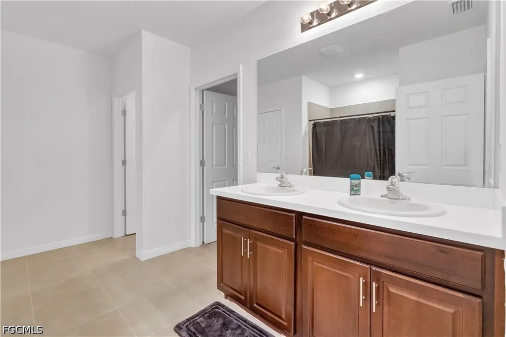 511 SW 26th Avenue Cape Coral FL 33991