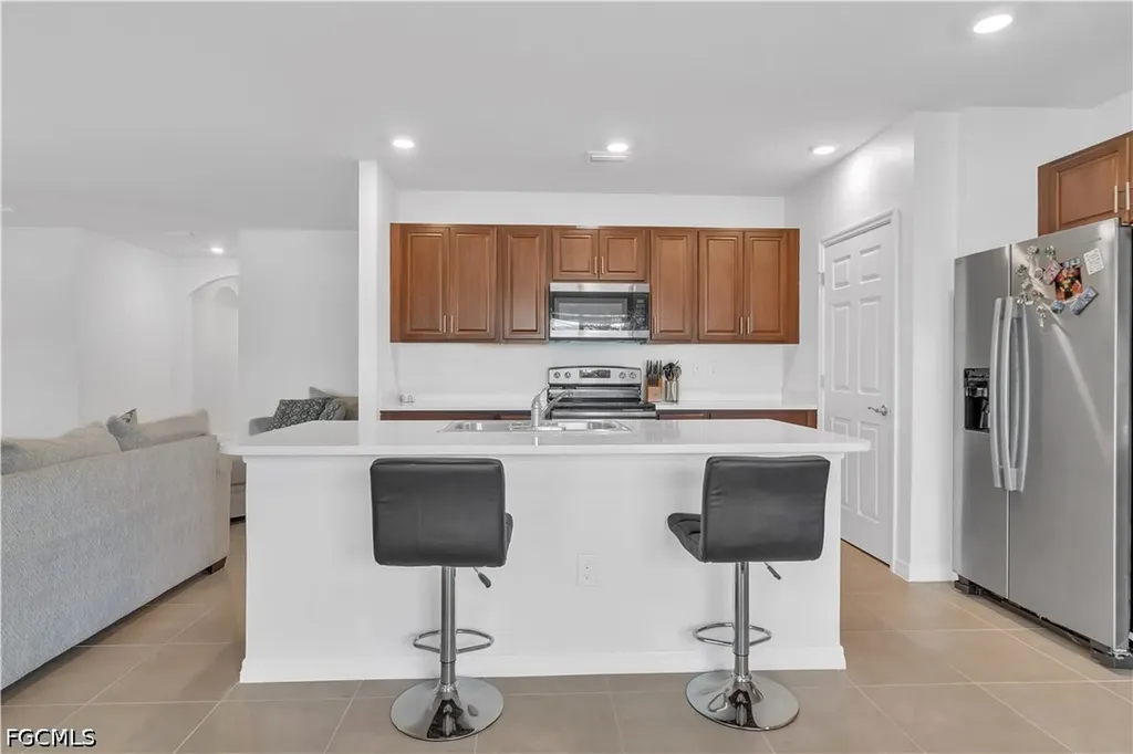 511 SW 26th Avenue Cape Coral FL 33991