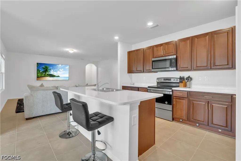 511 SW 26th Avenue Cape Coral FL 33991