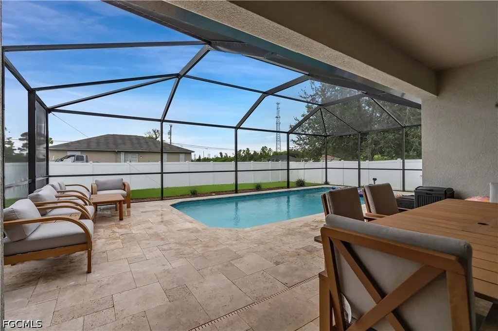 511 SW 26th Avenue Cape Coral FL 33991