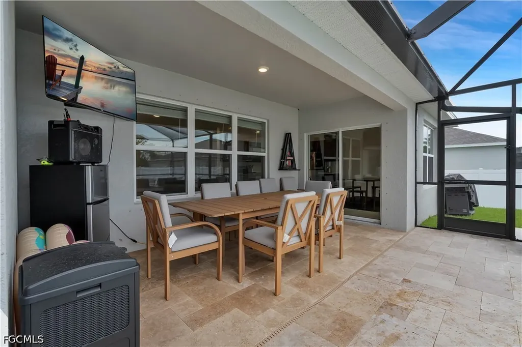 511 SW 26th Avenue Cape Coral FL 33991