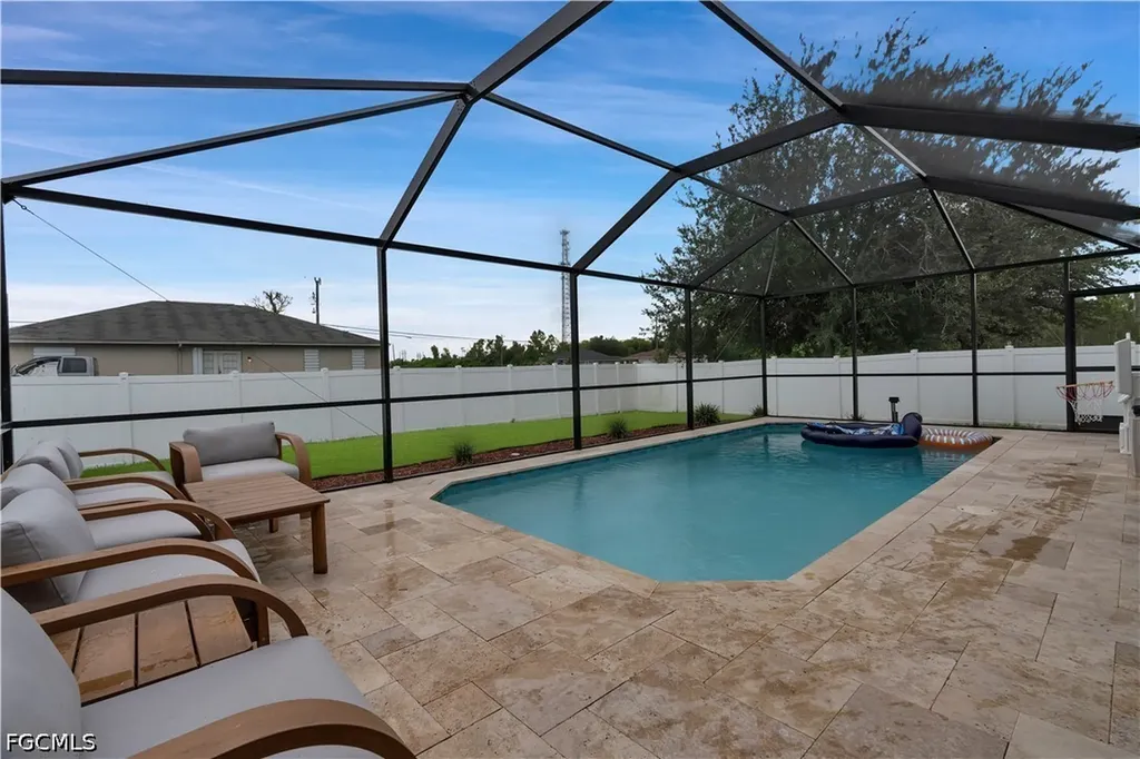 511 SW 26th Avenue Cape Coral FL 33991