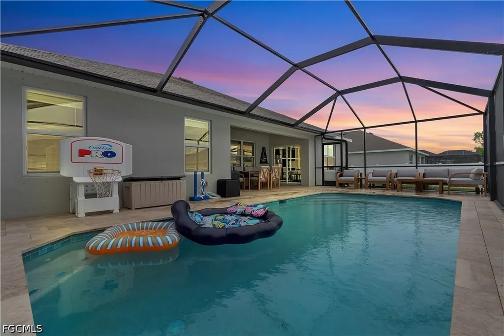 511 SW 26th Avenue Cape Coral FL 33991
