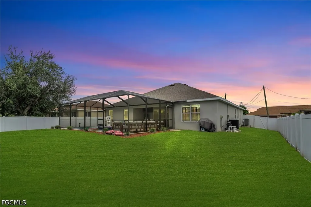 511 SW 26th Avenue Cape Coral FL 33991